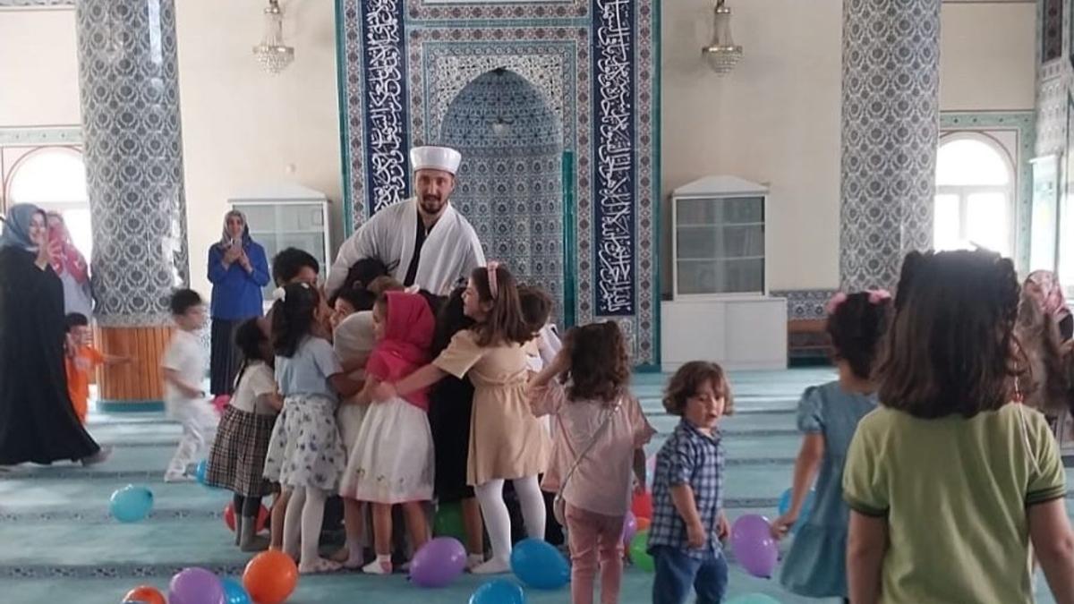 Bodrum’da 'Cami–Çocuk Buluşması' gönüllere dokundu