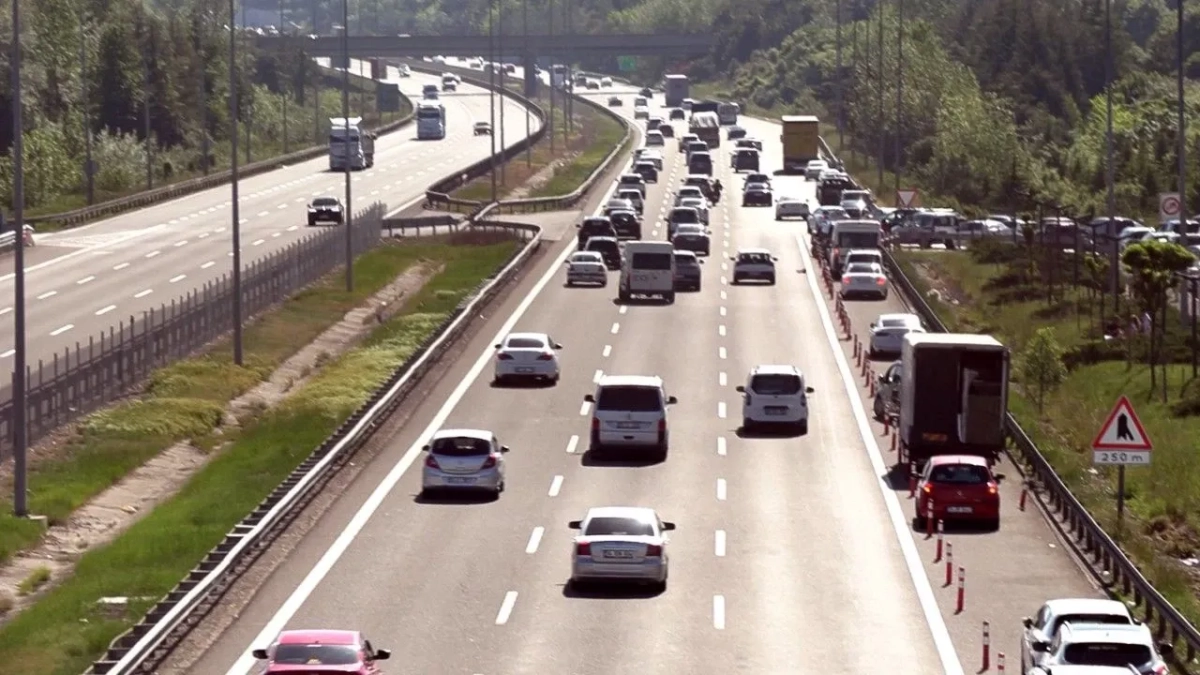 Anadolu Otoyolu’nda İstanbul istikameti 5 gün trafiğe kapalı