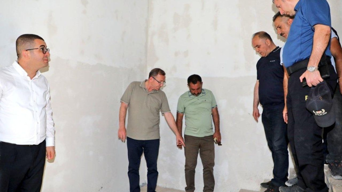 Vali Ziya Polat, İlçe Emniyet Müdürlüğü yeni hizmet binasını inceledi
