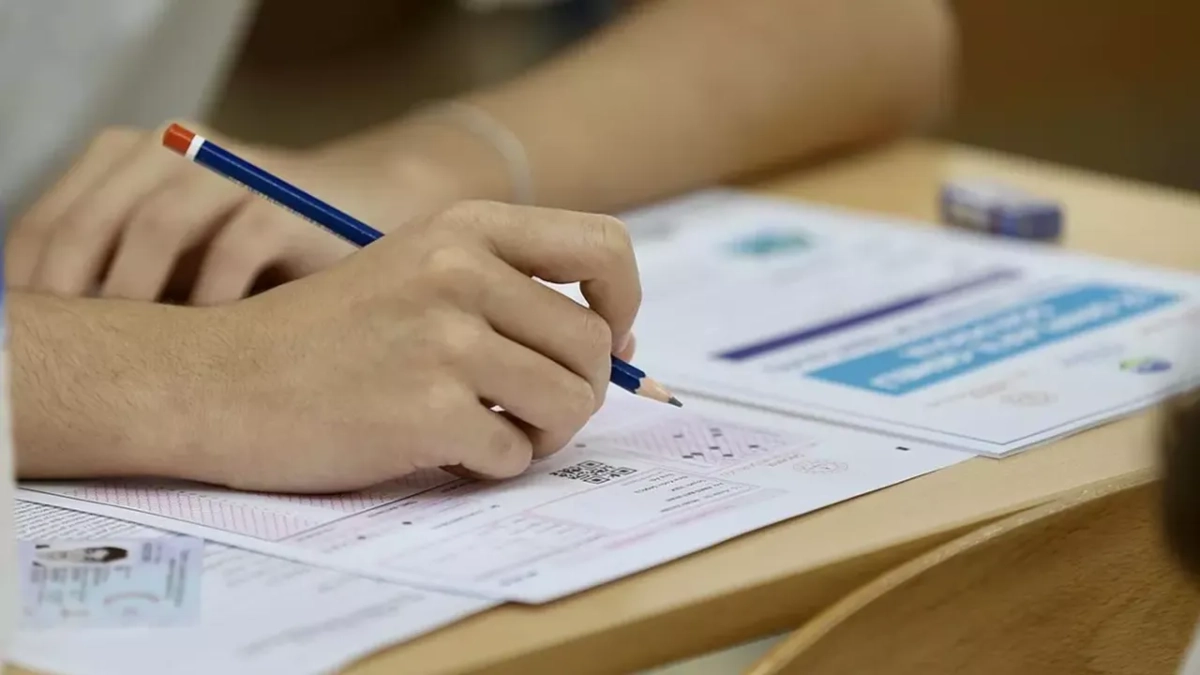 YKS soru kitapçıkları: 81 il ve KKTC'deki 250 sınav merkezine sevkiyat başladı