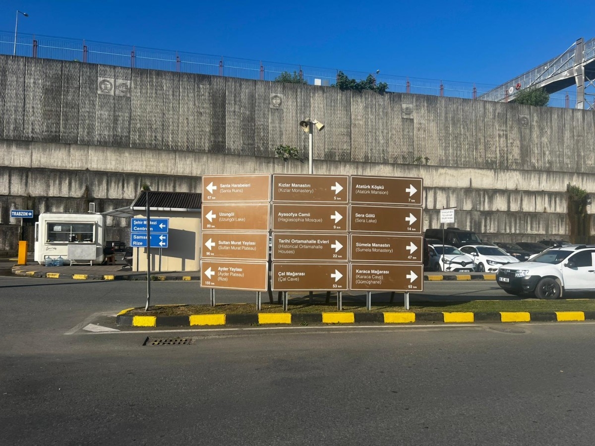 Büyükşehir'den Turistlere Rehberlik Edecek Yeni Hizmet
