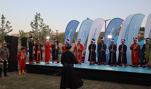 Derince Sağlıklı Yaşam Parkı'nda müzik dolu akşam