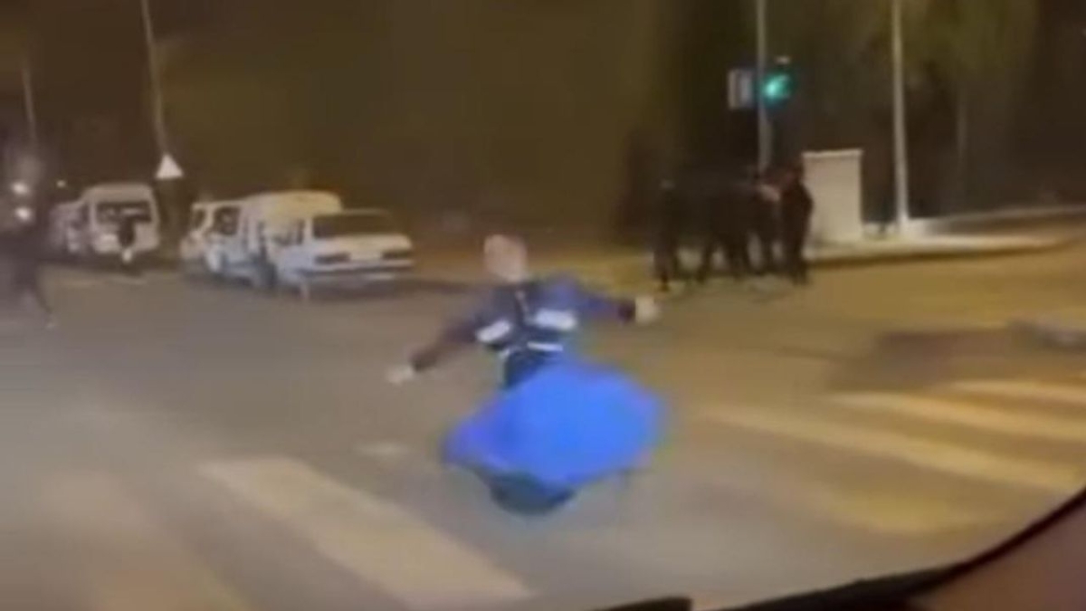Kars'ta kırmızı ışıkta Kafkas sürprizi: Genç ekibin gösterisi alkış topladı