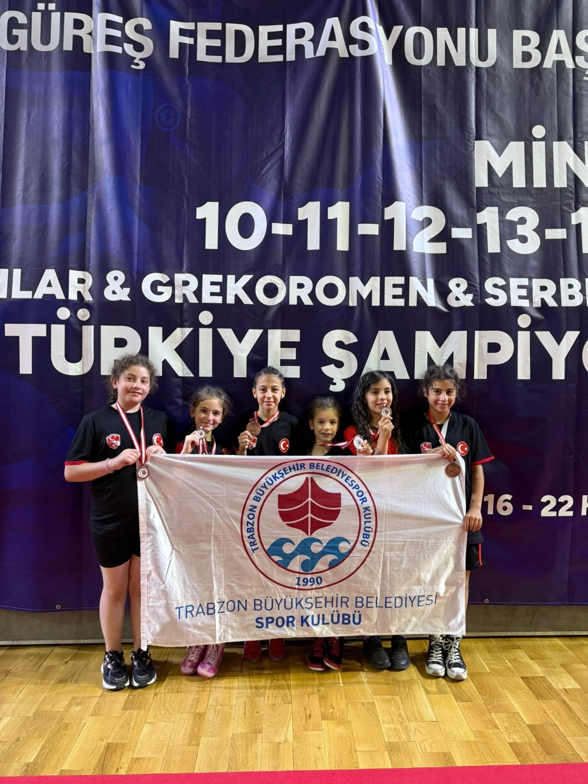 Büyükşehir Sporcuları Başarılarıyla Göz Doldurdu