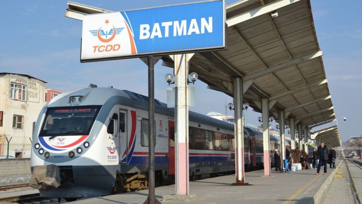 Batman'lılar ulaşımda treni tercih ediyorlar