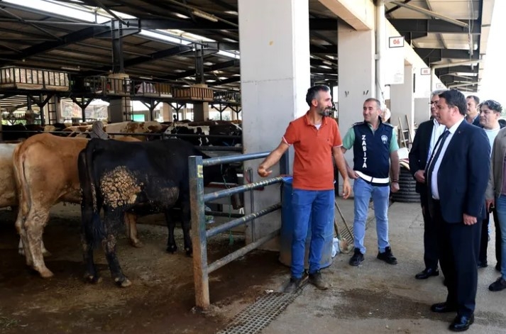Başkan Aydın’dan Kurban Pazarı Ziyareti

