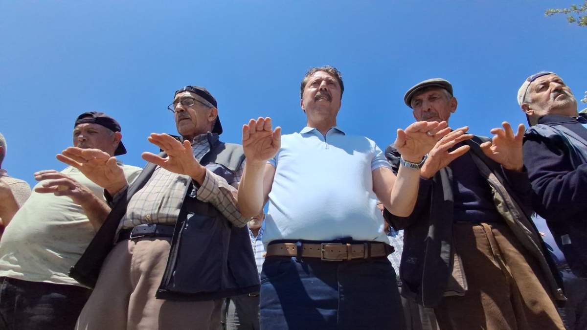 Beypazarı'nda 8 Mahalle birlikte Yağmur duasında bulundu