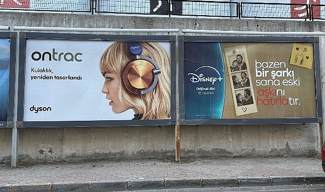 DISNEY+’tan yeni dizisi “Aşkı Hatırla” için yaratıcı bir açıkhava  kampanyası: “KONUŞAN BILLBOARDLAR”   
