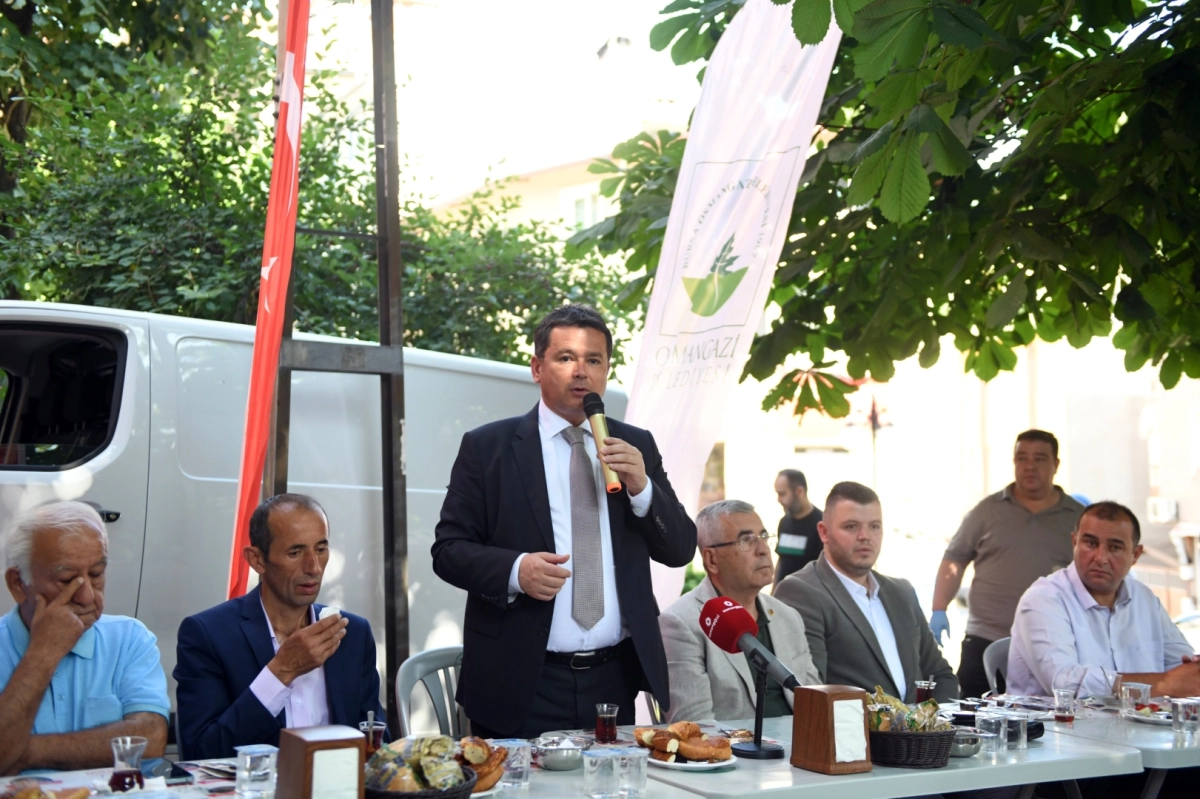 Bursa Osmangazi’de Başkan Aydın İvazpaşalılarla buluştu... Osmangazi'de kentsel dönüşüm ve hizmet atağı