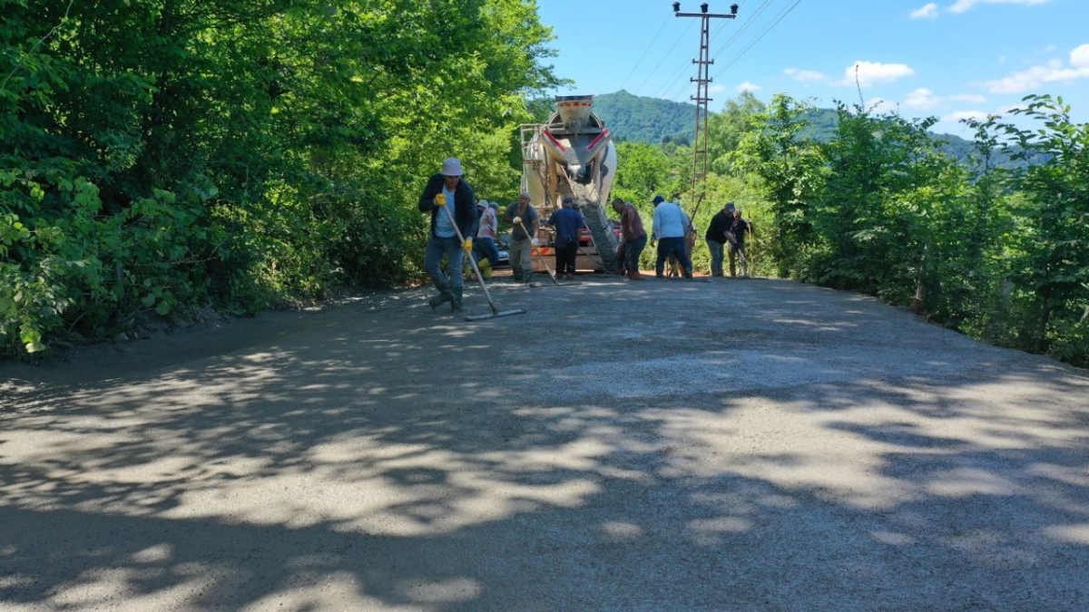 Ünye-Kumru bağlantı yolunda beton sevinci