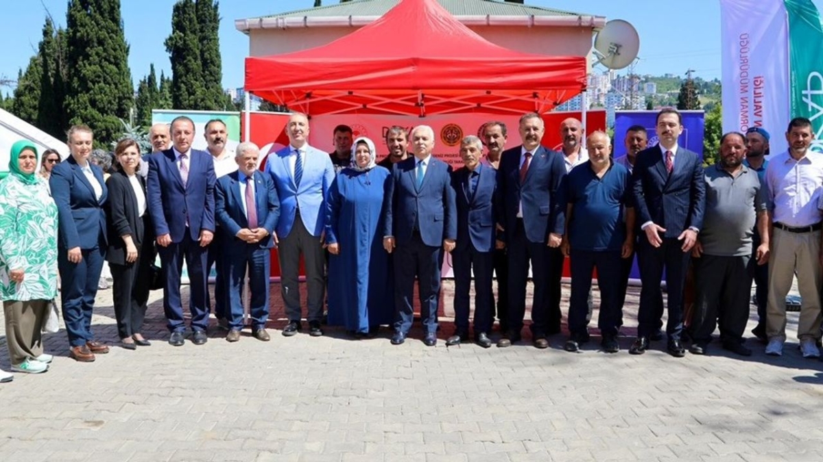 Koyunculuğa modern destek: Trabzon'da Makine-Ekipman Dağıtım Töreni gerçekleştirildi