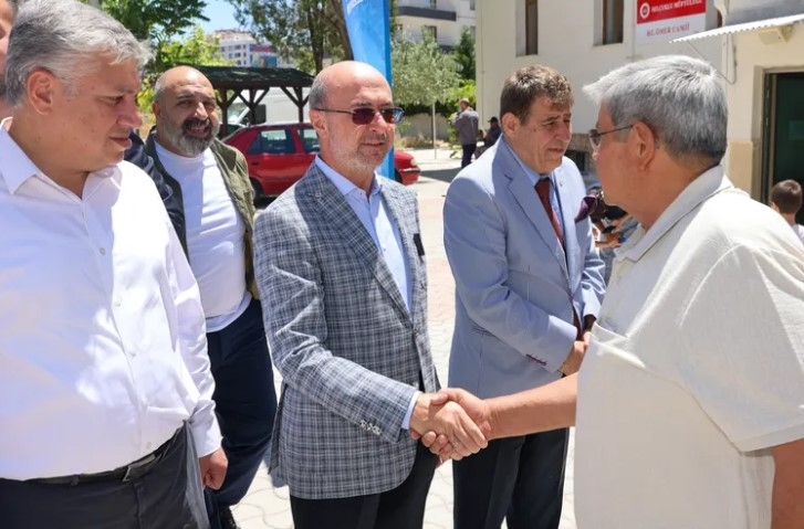Selçuklu'da Başkan Pekyatırmacı Vatandaşlarla Buluştu









