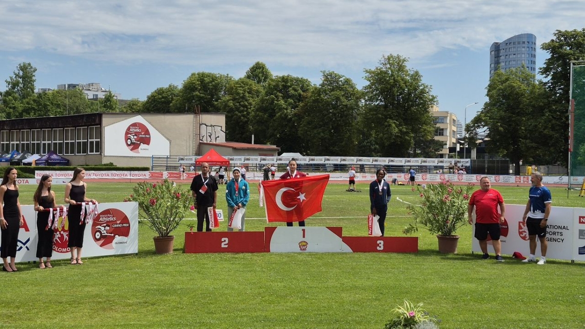 Milli para atletlerden Çekya’da çifte altın