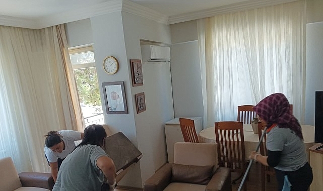 Kemer Belediyesi'nden İhtiyaç Sahiplerine Temizlik Desteği