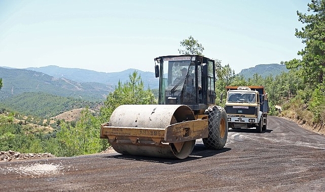 Alanya Şıhlar Mahalle yolu asfalta kavuştu 