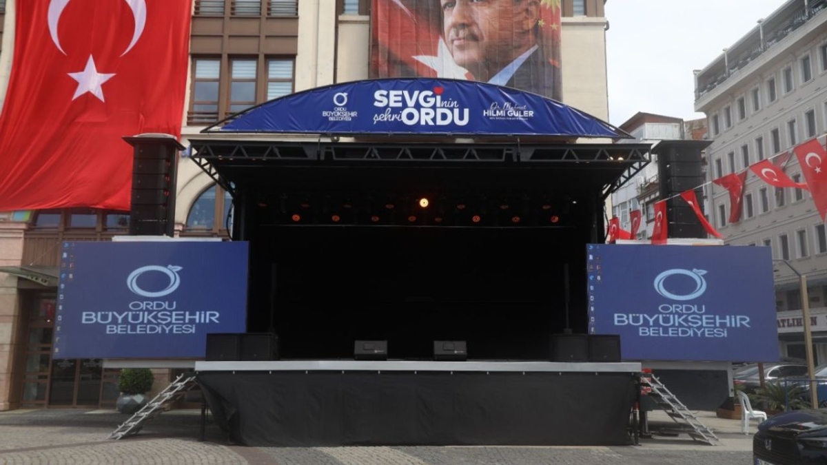'Sevgi Tırı' yolculuğa başlıyor