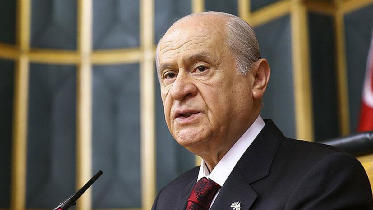 Bahçeli: 15 Temmuz’da Türk milleti hainlerin başını ezmiştir