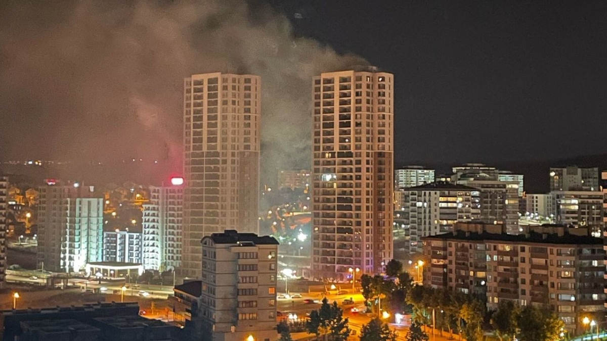 Başkent'te 26 katlı binada yangın: 1'i bebek 3 kişi yaşamını yitirdi