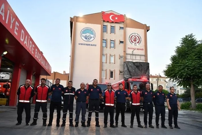 Manisa’daki Yangına Kayseri Büyükşehir’den Destek Eli









