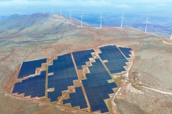 Çevre ve Enerji Mevzuatında Yeni Dönem: RES ve GES Projelerine Ek Süre Tanındı










