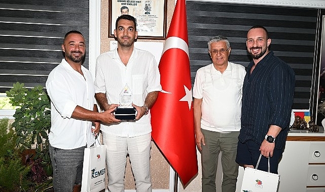 Başkan Topaloğlu’na teşekkür ziyareti 