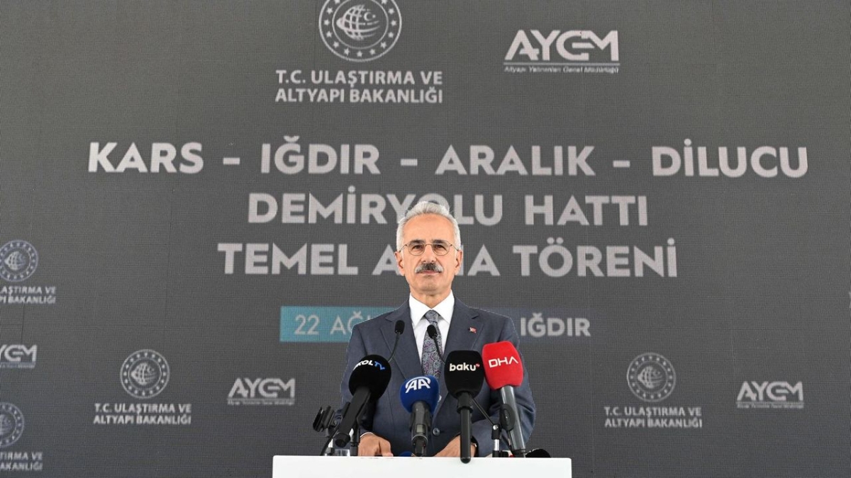 Bakan Uraloğlu: Zengezur Koridoru 147,6 milyar lira kazanç sağlayacak
