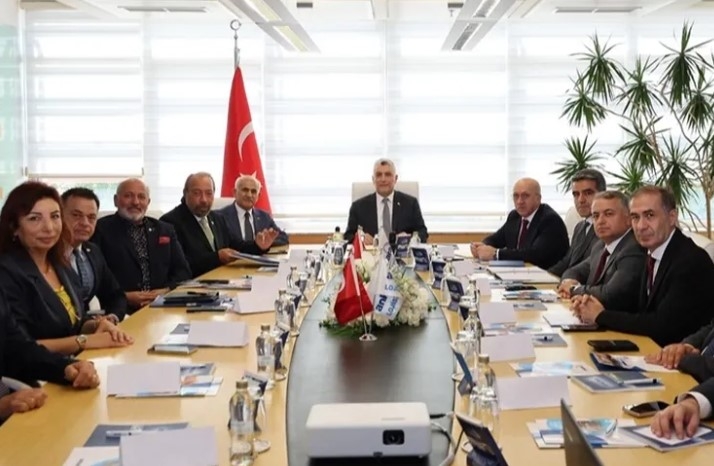 Bakan Bolat, Ankara Lojistik Üssü’nde Sektör Temsilcileriyle Buluştu