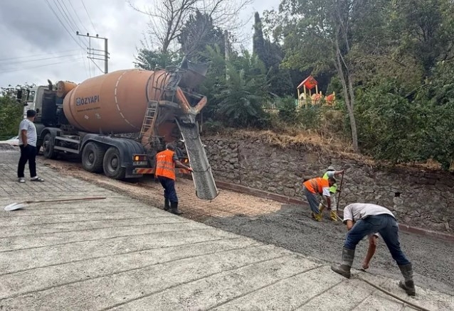 İzmit’te Kabaran Çeşme Sokak Trafiğe Açıldı