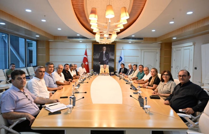 Başkan Vekili Özdemir, STK ve Muhtar Temsilcilerini Kabul Etti