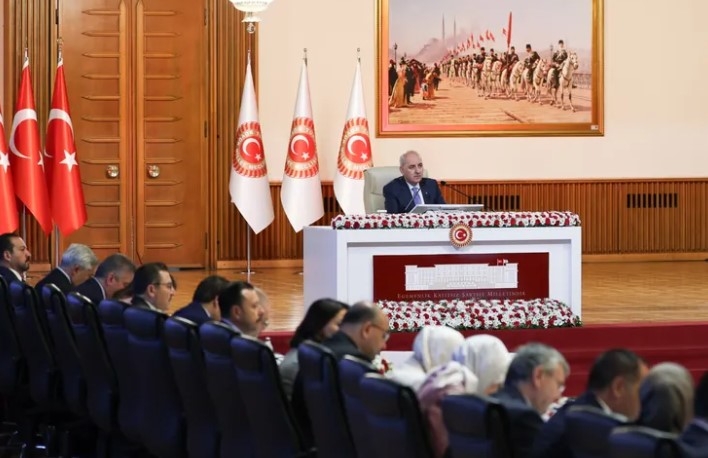 TBMM’de Anayasa Komisyonu Toplantısına 10 Eski Başkan Katıldı