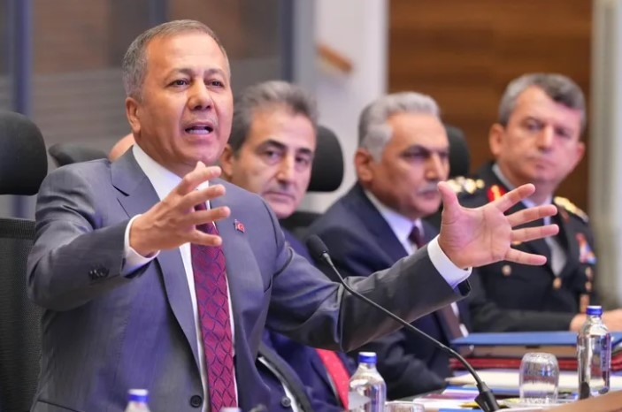Bakan Yerlikaya, Valilerle Hayvan Hakları ve Trafiği Görüştü