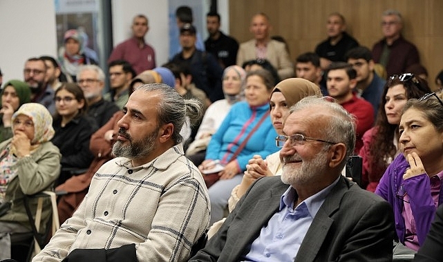  Prof. Dr. İsmail Hakkı Aydın, Kitap Fuarı'nda konuştu;  