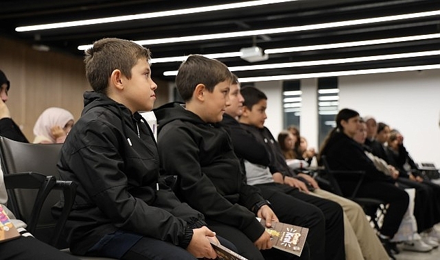 Çocuk kitap yazarları, “Çocuklarınızı prizden çekin” dedi ve ekledi;  “Teknoloji değil, hayal büyütür”