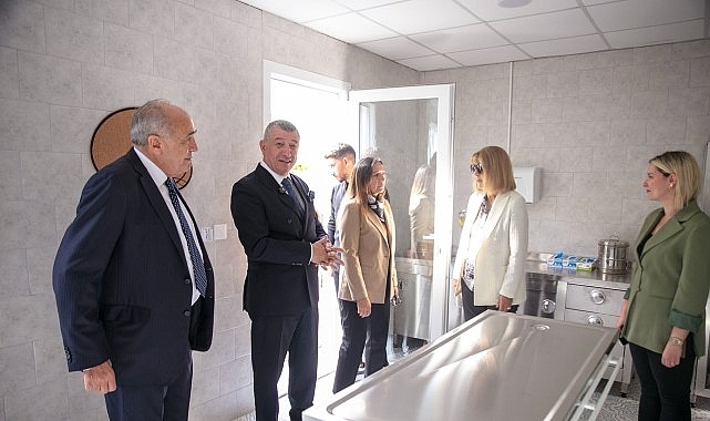  Güzelbahçe Belediyesi İzmir Özel Türk Koleji Can Dostları Yeni Yaşam Merkezi hizmete açıldı