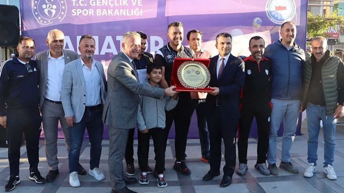 Mehmet Şimşek’ten Amatör Spor Haftası'na teşekkür