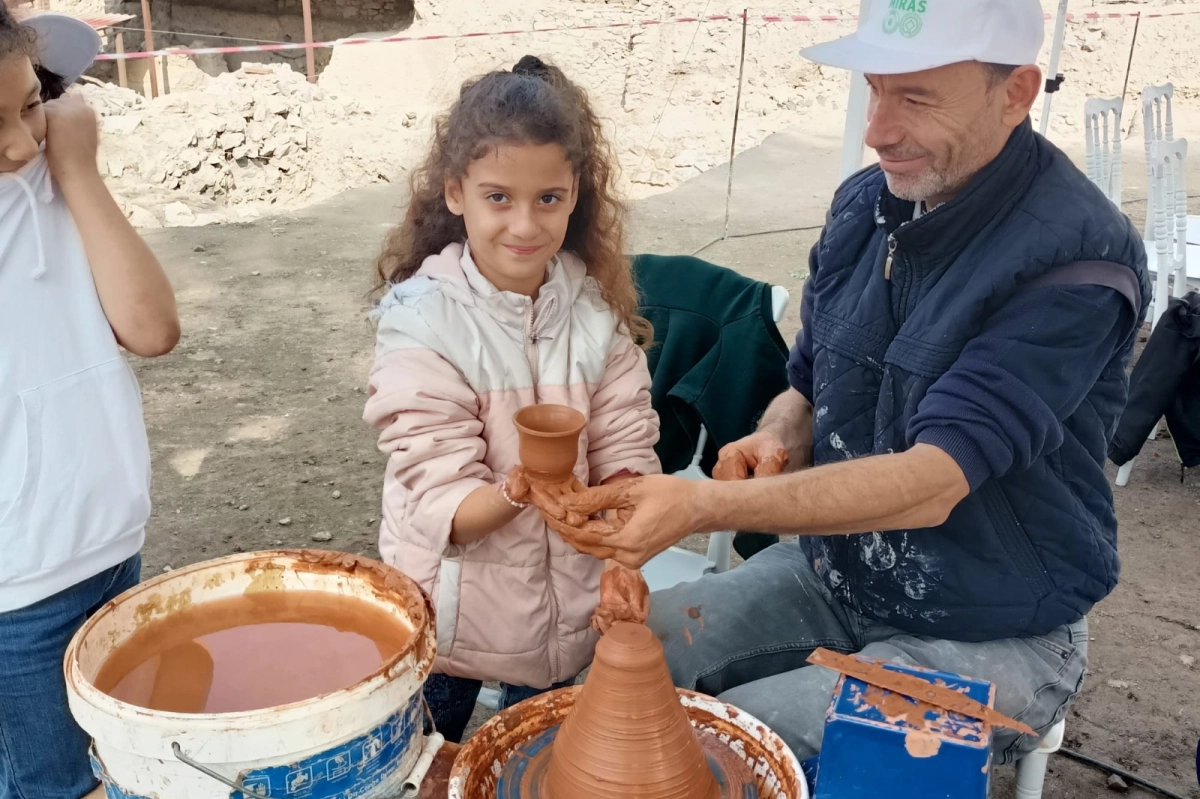 Bursa'da minik kaşifler İznik'te tarih ve kültürle buluştu