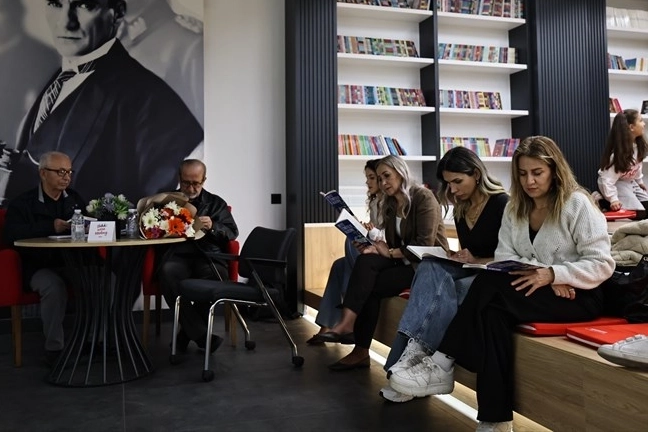 Denizli’de Cumhuriyet coşkusu 'Sessiz Okuma' ile taçlandı