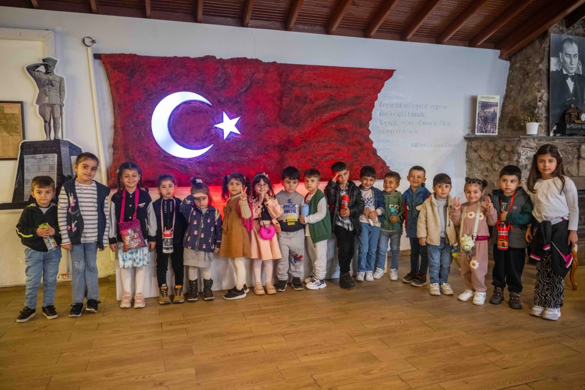 Çocuklar ve kadınlar Cumhuriyet ruhu ile Belkahve’de buluştu