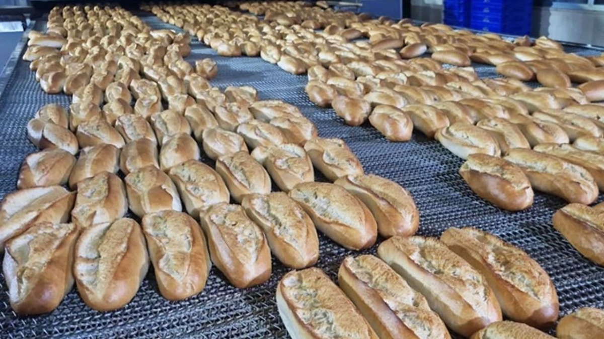 Batman’da günlük 40 bin ekmek ücretsiz dağıtılıyor