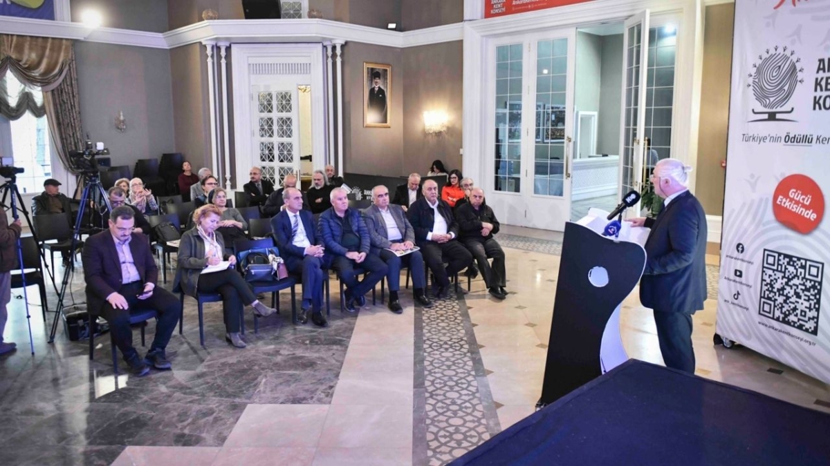 AKK’de kritik panel: 