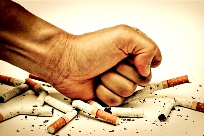 Kamuda sigara içenlere sıkı denetim geliyor