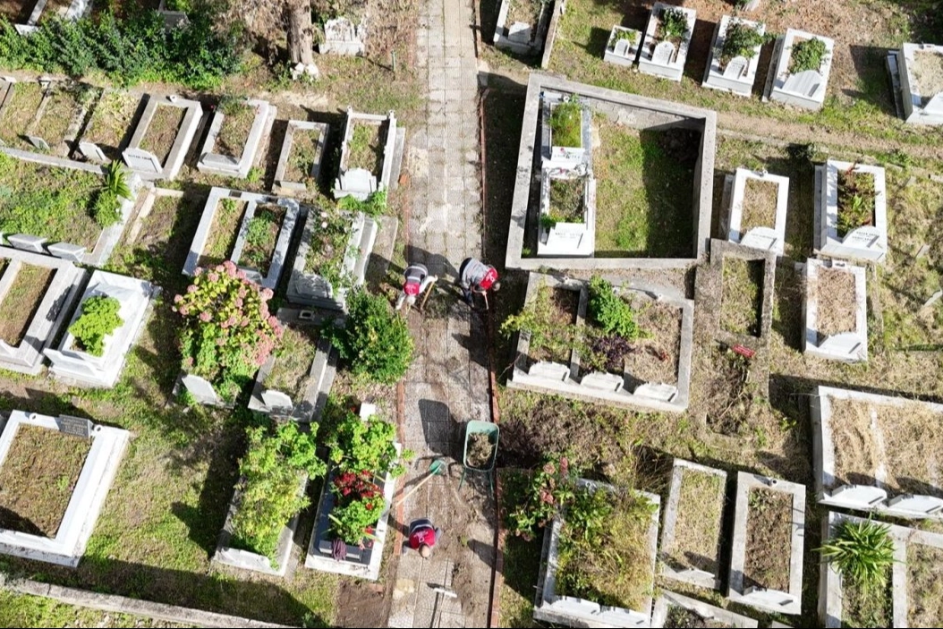 Ordu'da mezarlıkların bakımını unutulmuyor