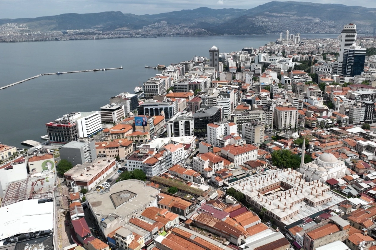 İzmir Tarihi Liman Kenti UNESCO’da kalıcı liste yolunda... Dosya 2026’da sunulacak, gözler 2028'de