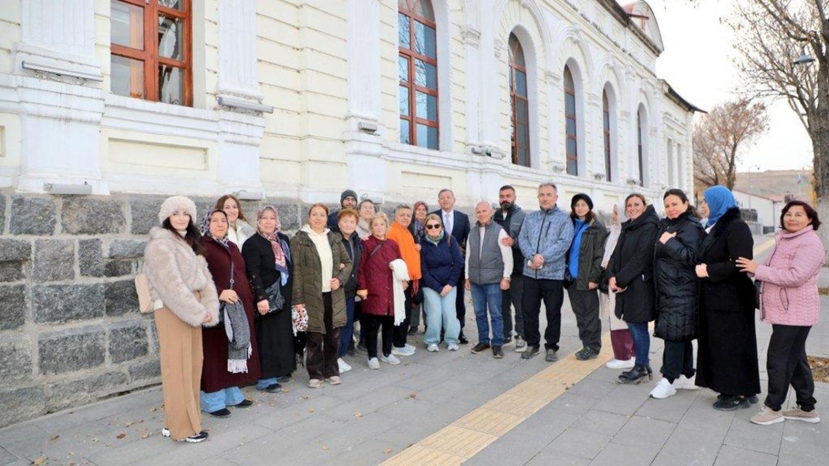 Vali Ziya Polat’tan misafirlere teşekkür: “Doğu’nun İncisi Kars’a hoş geldiniz”