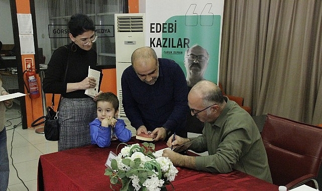 Faruk Duman, Nilüfer’de yazarlık serüvenini ve “Balıklarla İlgili Rivayet”i anlattı