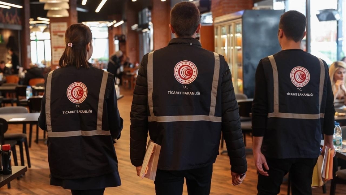 Fahiş fiyat ve stokçuluğa sıkı denetim: 10 ayda 936 milyon TL ceza