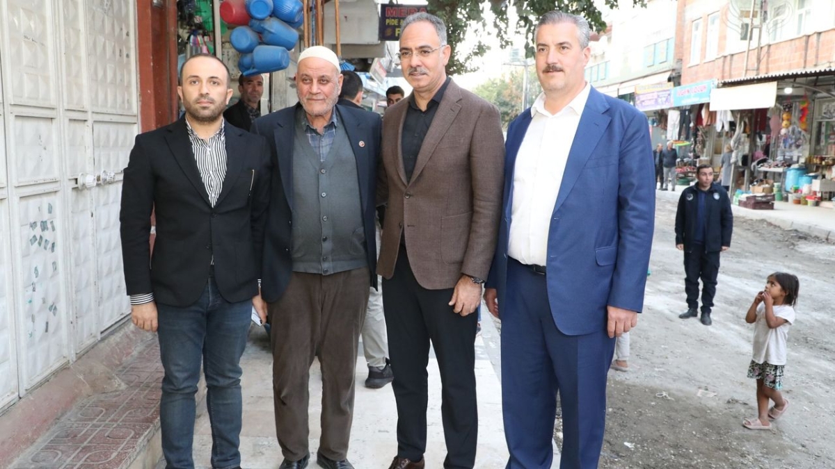 Eyyübiye'de asfalt startı verildi