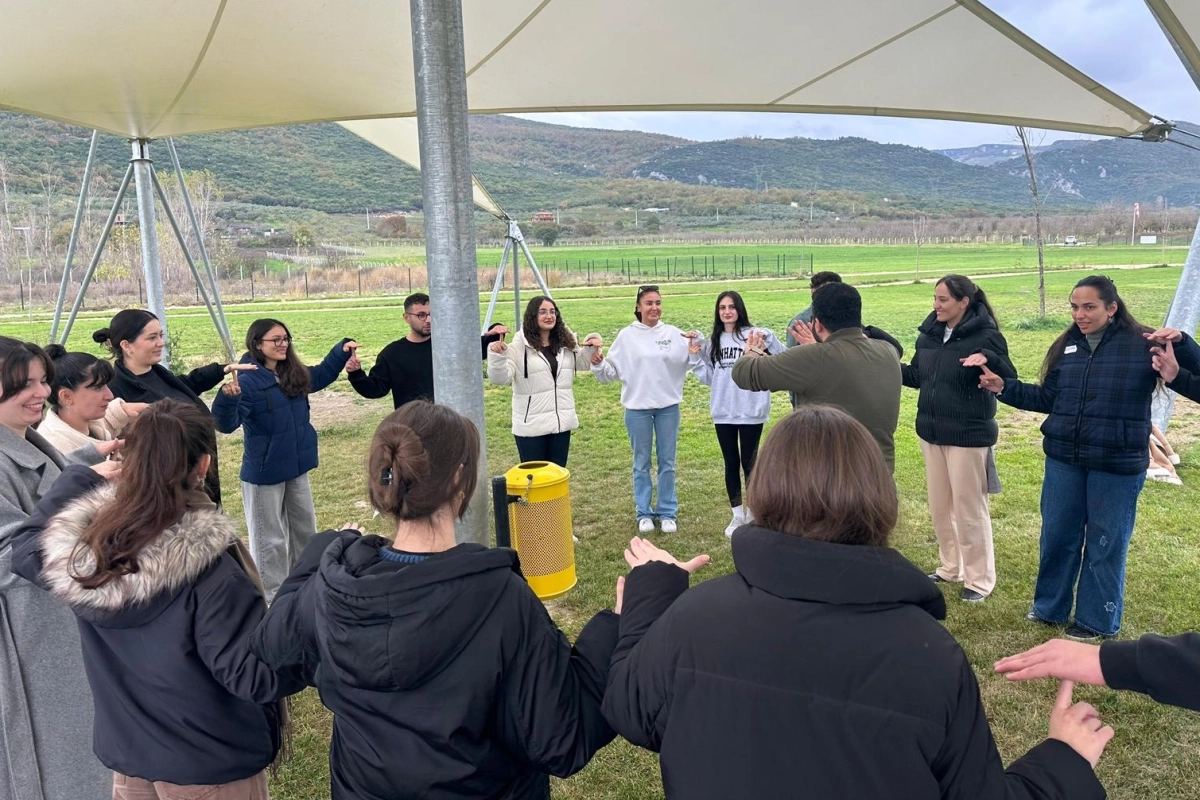 Bursa Nilüfer'de gençler iklim krizini doğada ele aldı