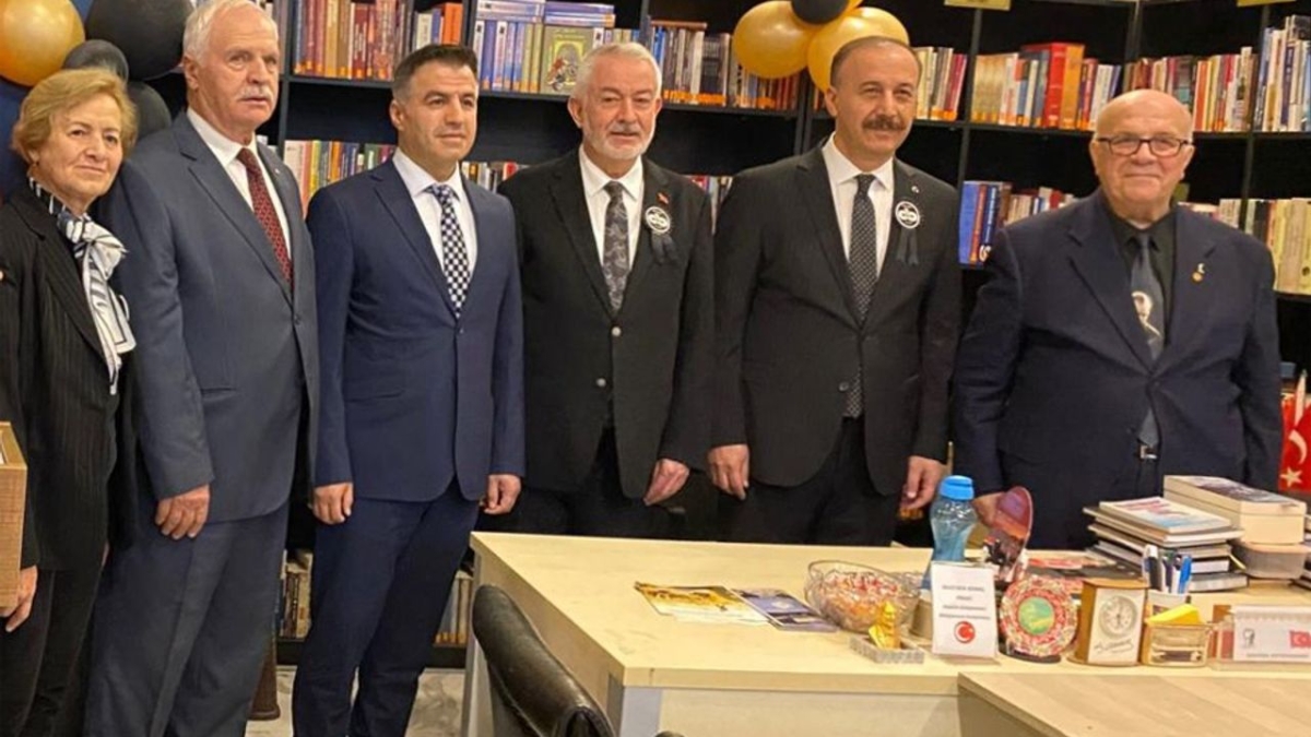 Toplumsal çürüme uyarısı: Çare kitapta