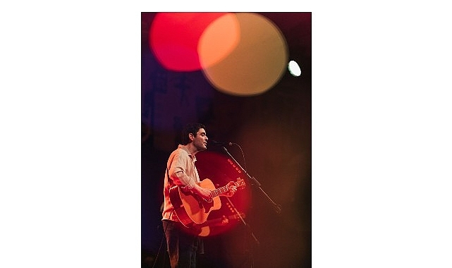 Yapı Kredi bomontiada “World Akustik” konser serisi Ari Barokas’ı ağırlıyor